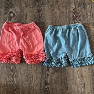 Boutique cartwheel ruffle shorts